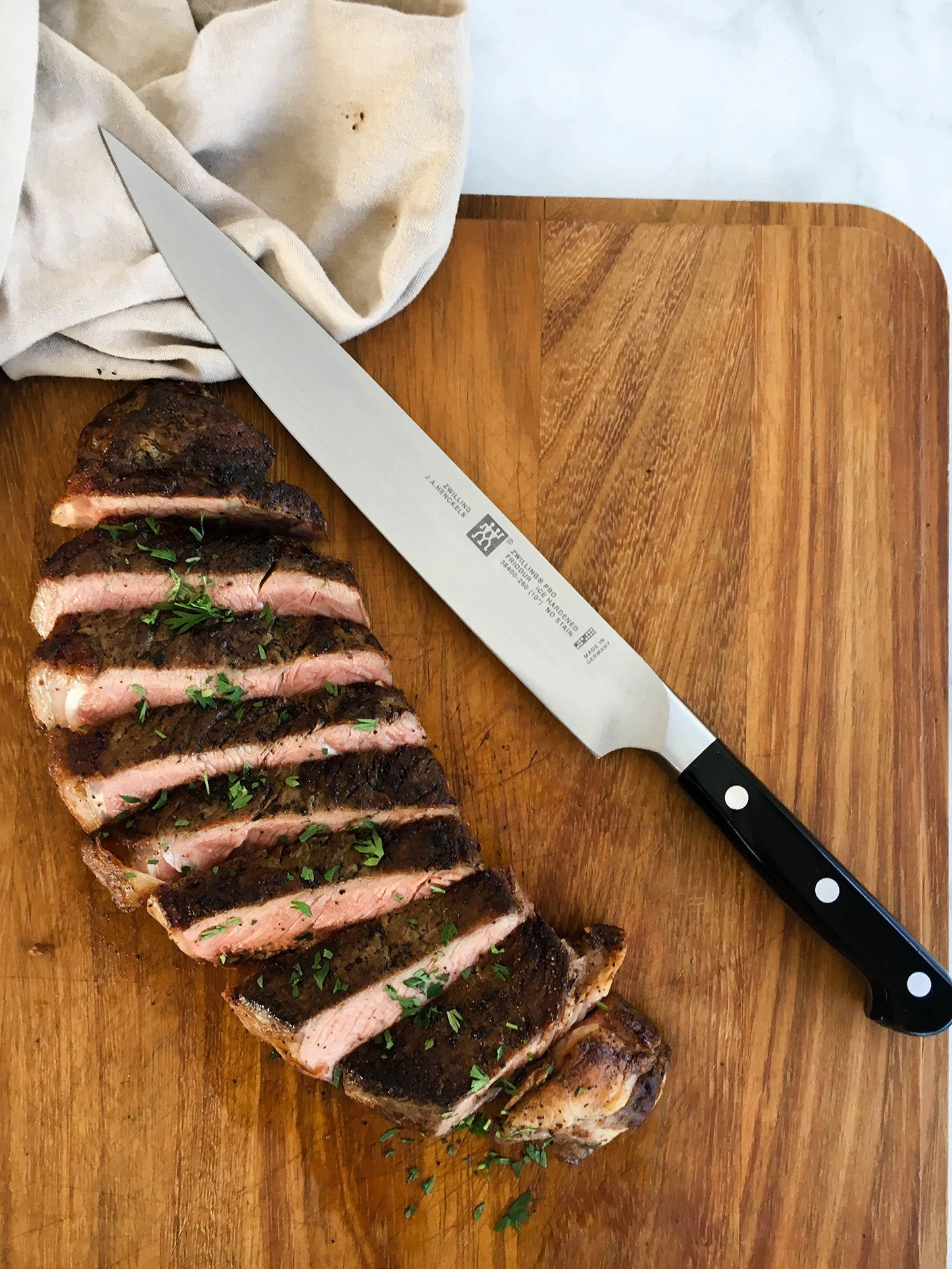 ZWILLING Pro 10-inch Slicing Knife