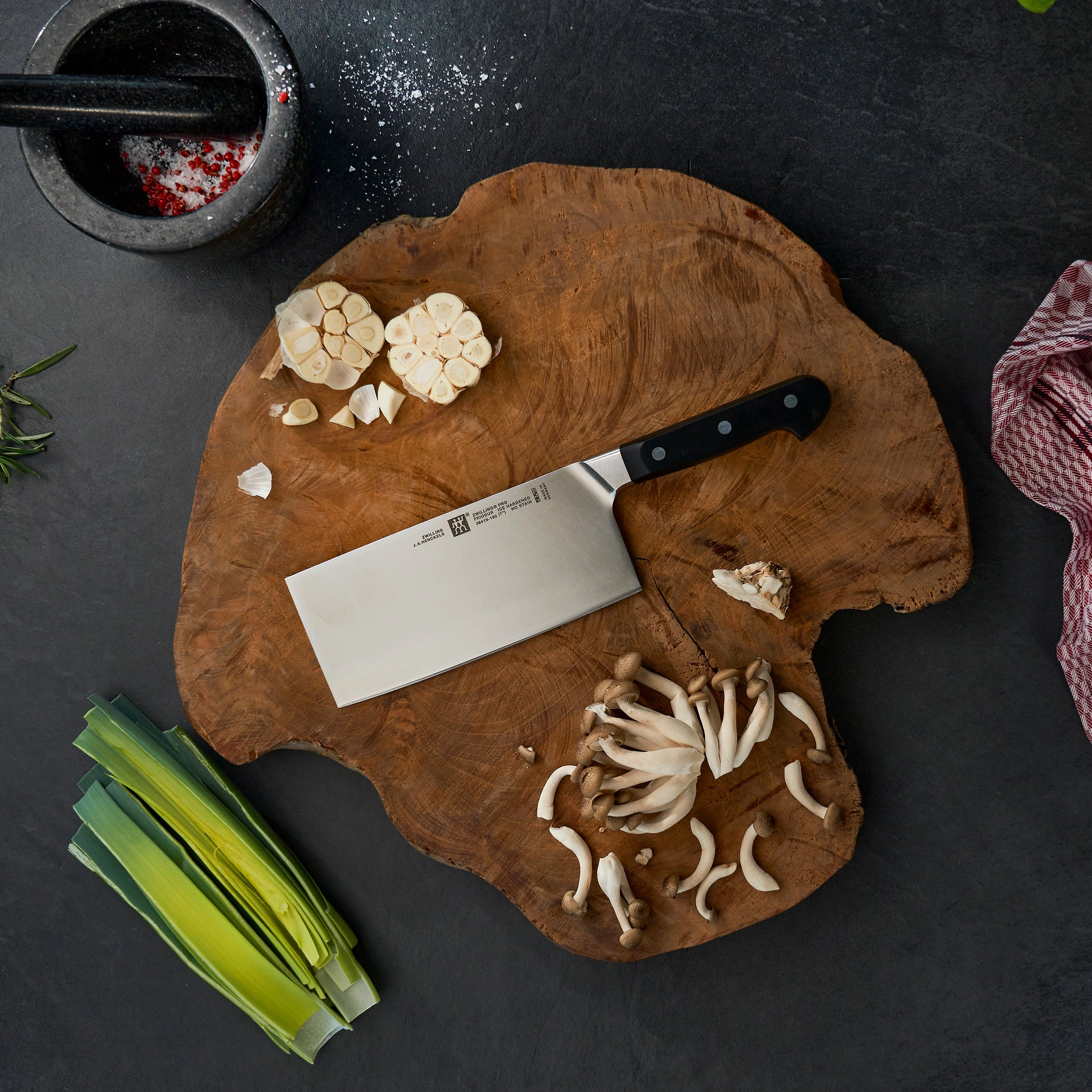ZWILLING Pro 7-inch Chinese Chef's Knife Vegetable Cleaver